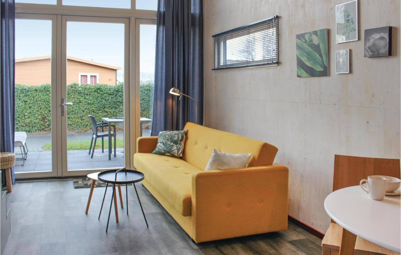 Cozy Home In Sint-Annaland With Kitchen מראה חיצוני תמונה
